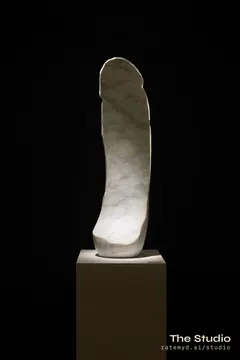 Black Marble — Dark-marble carve